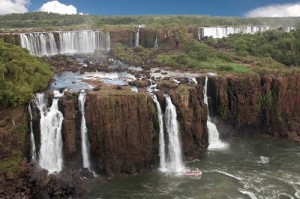 Cascate Iguazu Falls tra Argentina e Brasile